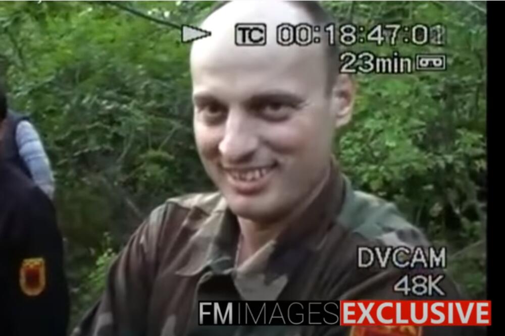 NA SNIMKU SA KOŠARA I LICE KRVNIKA! Agim Čeku se smeje dok gleda DIM SMRTI, OVO SE NE ZABORAVLJA! (VIDEO)