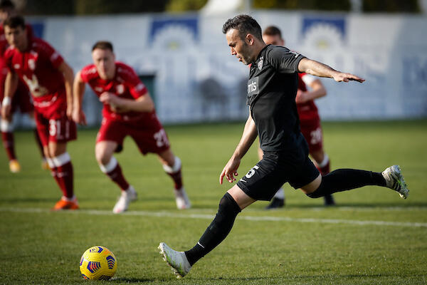 NATHO SE OGLASIO NA INSTAGRAMU! Napisao je MOĆNU poruku svima koji vole Partizan! (FOTO)