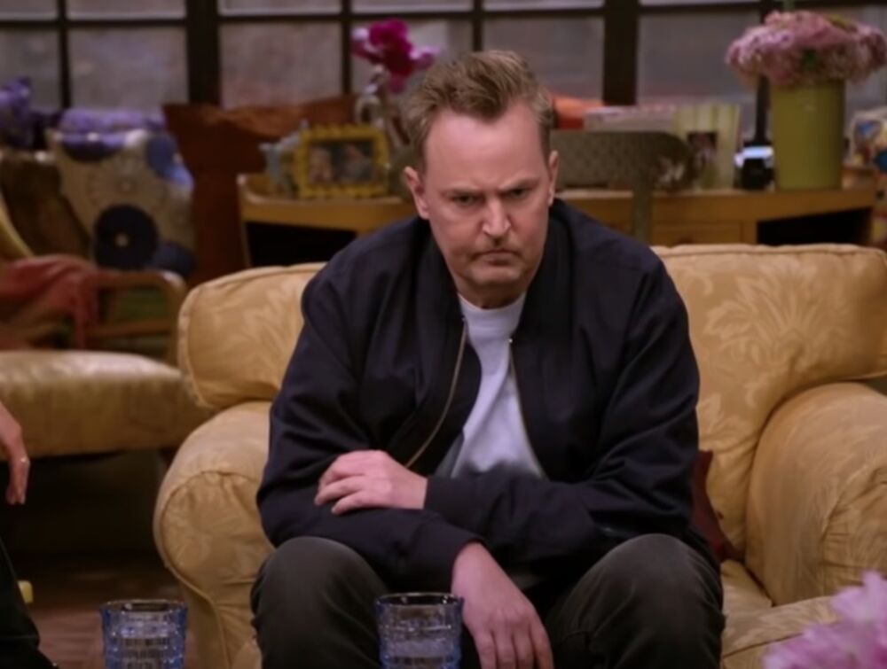 Metju Peri, Prijatelji