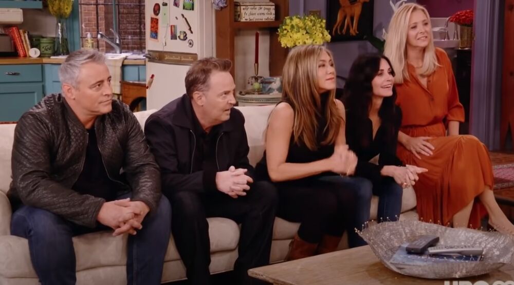 Metju Peri, Prijatelji