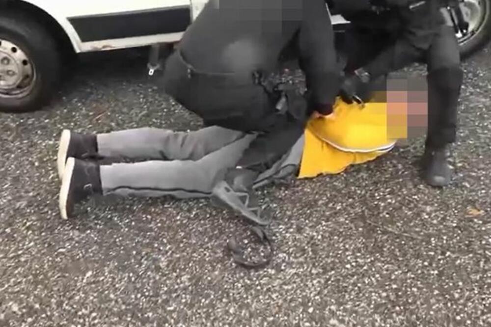 HITNO, UHAPŠENO JOŠ 6 ČLANOVA KLANA VELJE NEVOLJE: Pogledajte kako ih je policija UHVATILA! (VIDEO)