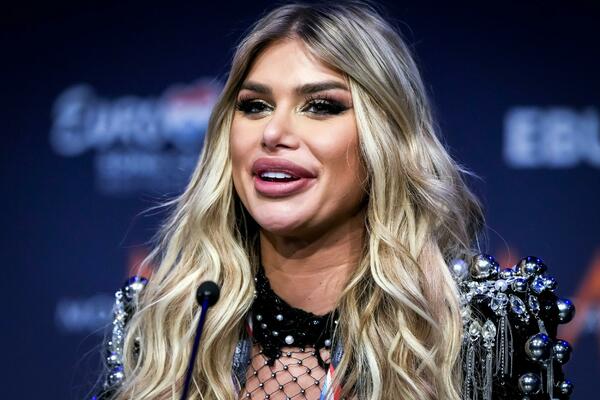 ZA NJU SE RASPITUJU SA SVIH STRANA SVETA! Čime se bavila Ivana pre nego što je postala Uraganka?!