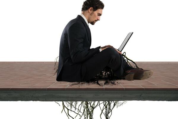 INTERNET ZAVISNOST DOBIJA SVE VEĆE RAZMERE: Proverite da li imate SIMPTOME