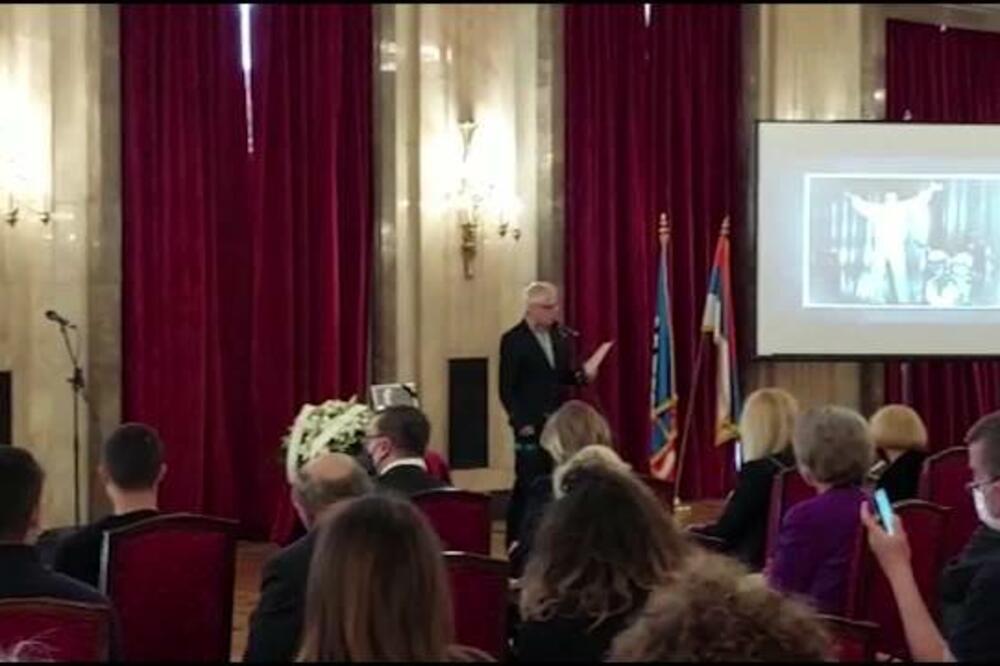 POSLEDNJE ZBOGOM PREMINULOM PEVAČU! ODRŽANA KOMEMORACIJA POVODOM SMRTI ĐORĐA MARJANOVIĆA: Anđeli sada imaju društvo