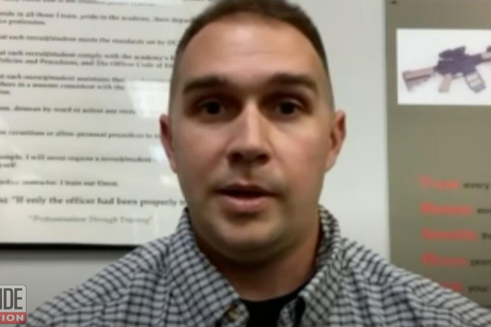 POLICAJCA HOLTA KOLEGE ZOVU SUPERMEN! Podigao je automobil od dve tone da bi spasio ŽENU! (VIDEO)