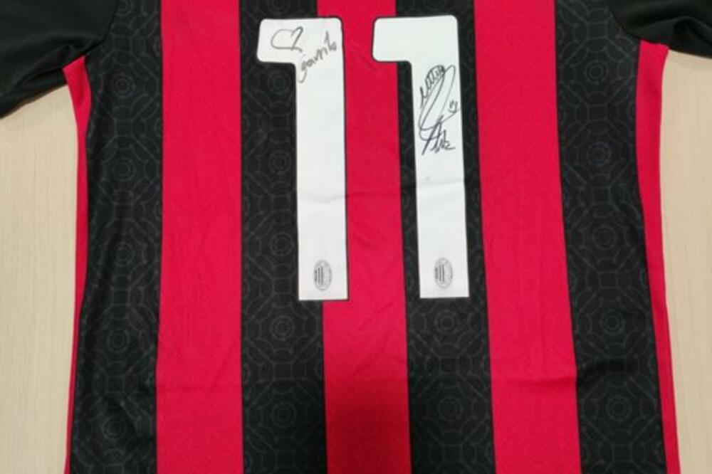 I ZLATAN POSLAO DRES ZA MALOG GAVRILA: Ibra se priključio humanoj a(u)kciji!