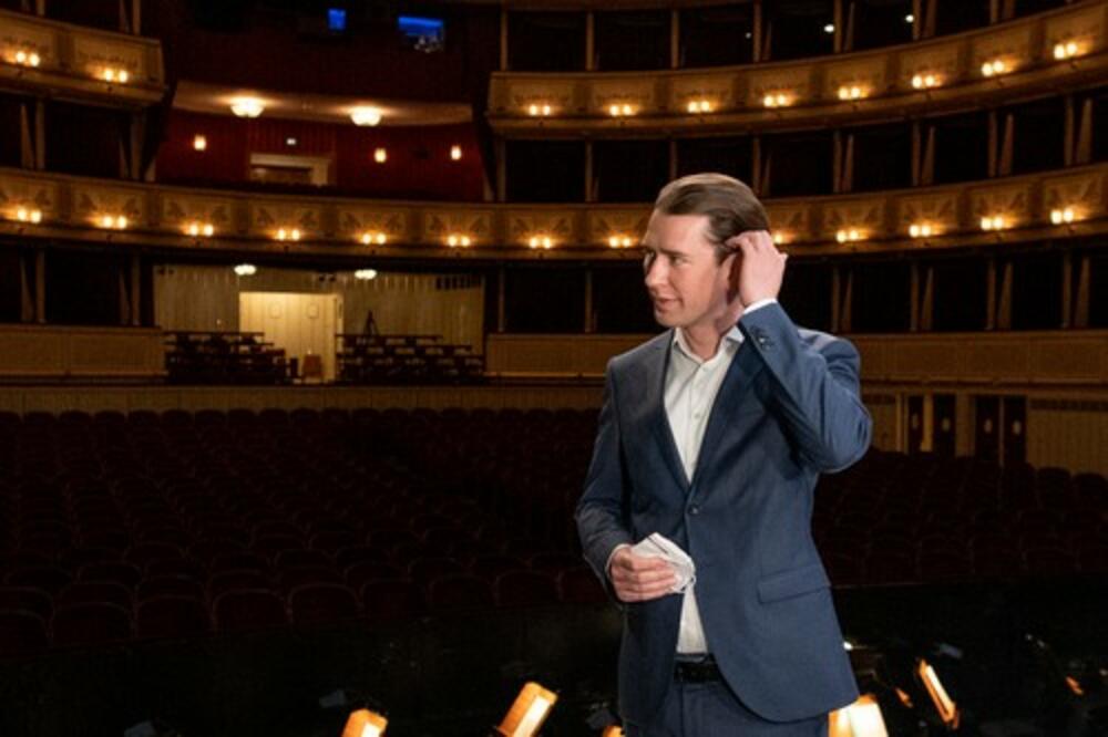 REKORDNIH 99,47 % GLASOVA: Sebastijan Kurc izabran za šefa stranke!