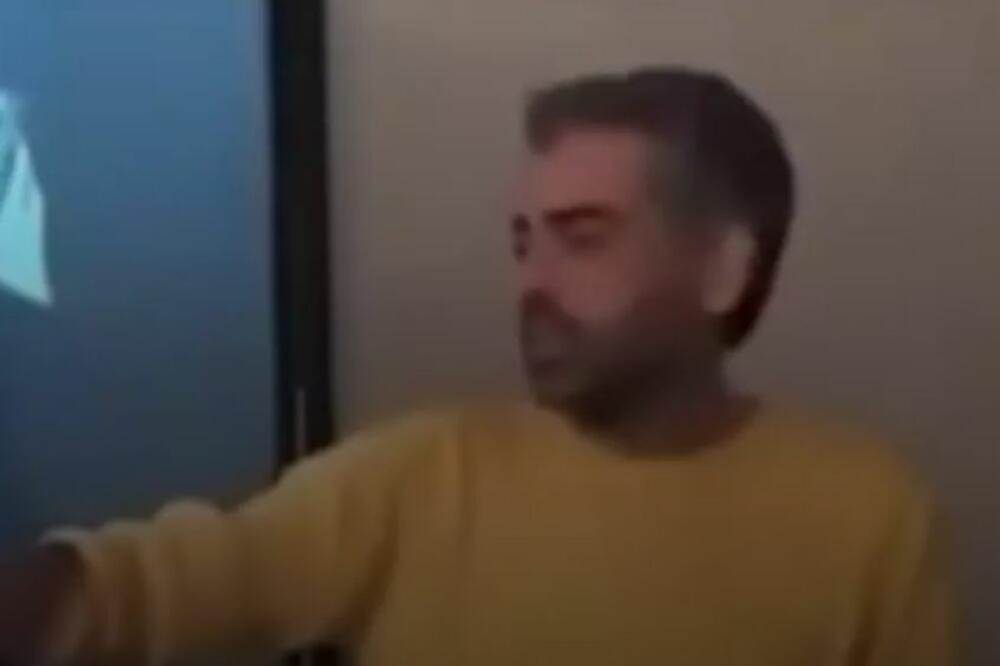 STRAVA I UŽAS: Ubijen poznati REDITELJ, OTAC I MAJKA su ga MASAKRIRALI zato što nije bio OŽENJEN!