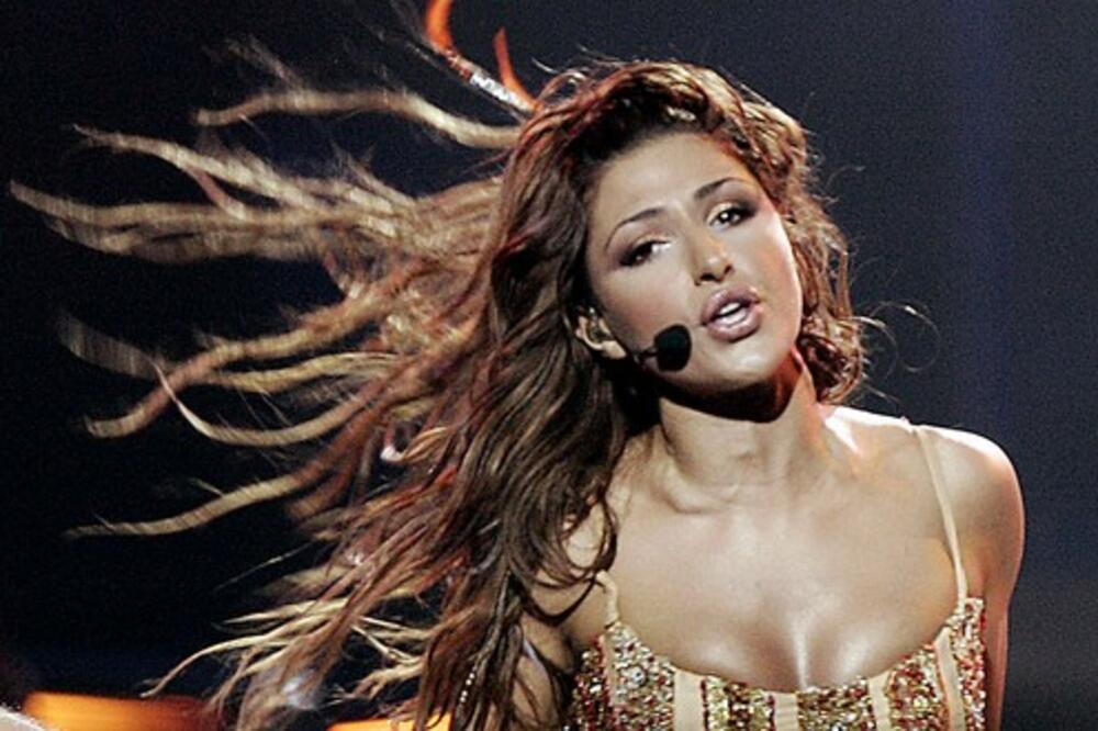 SEĆATE LI SE FATALNE GRKINJE KOJA JE POBEDILA NA EVROVIZIJI? Svi u neverici kako danas izgleda, OVO NIJE ISTA OSOBA