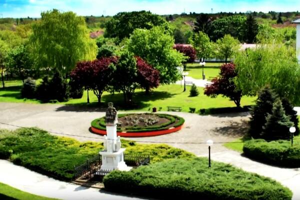 DRŽAVA PRODAJE KUĆU OD 47 KVADRATA ZA 1.554 EVRA: Ima pomoćnu prostoriju i 2 ara dvorišta, nalazi se u BAJMOKU