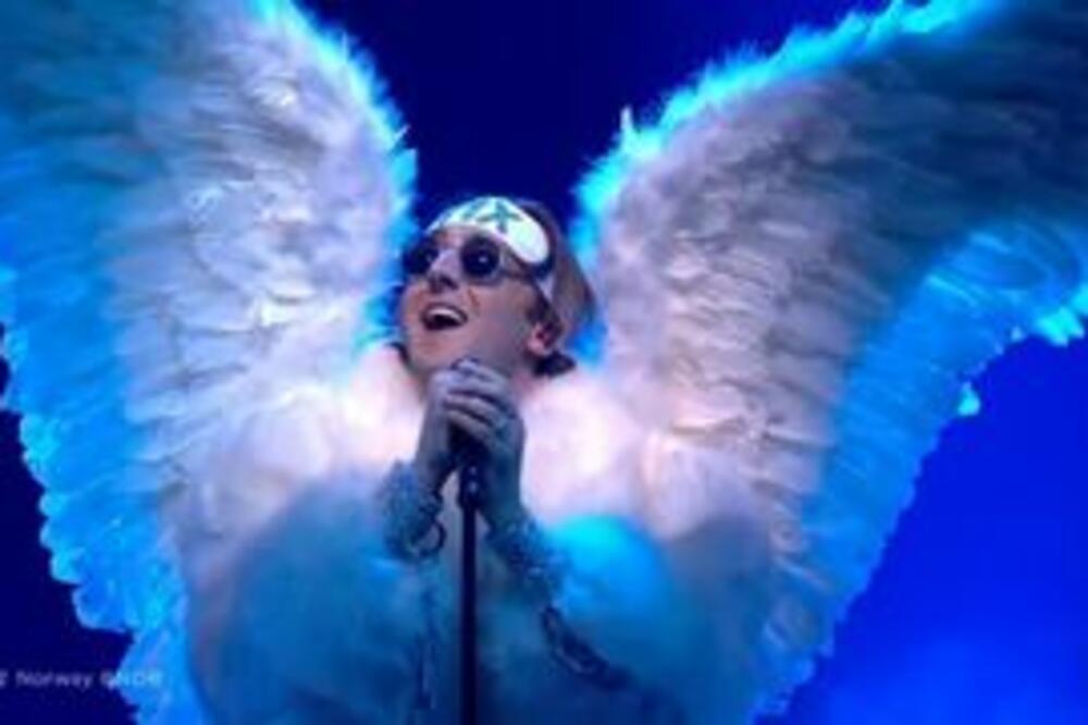 PALI ANĐEO! NORVEŽANINA SU MALTRETIRALI ZBOG NEIZLEČIVE BOLESTI: Na sceni je uspeo da pobedi NAJVEĆU SLABOST!