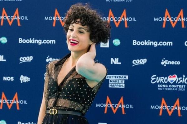 NAŠA FRANCUSKINJA VIKALA 1 REČ NA SRPSKOM KAD JE DOBILA 12 POENA! Najjači momenat Evrovizije! (VIDEO)