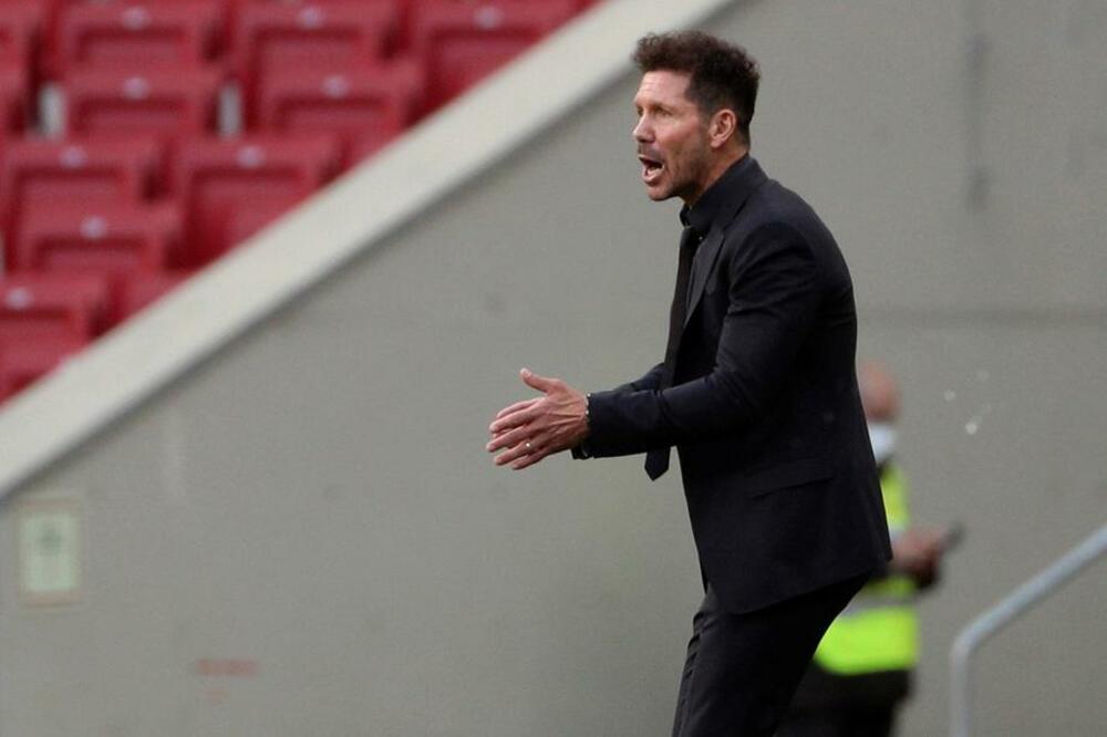 KRAJNJE ČUDAN POTEZ ATLETIKA: Simeone umesto otkaza dobio novi ugovor!