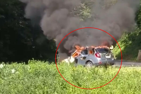 SKUPOCENI TERENAC PRETVORIO SE U PEPEO KO DA JE OD PAPIRA: Zabeležena JEZIVA SCENA na prilazu Iriškom vencu (VIDEO)