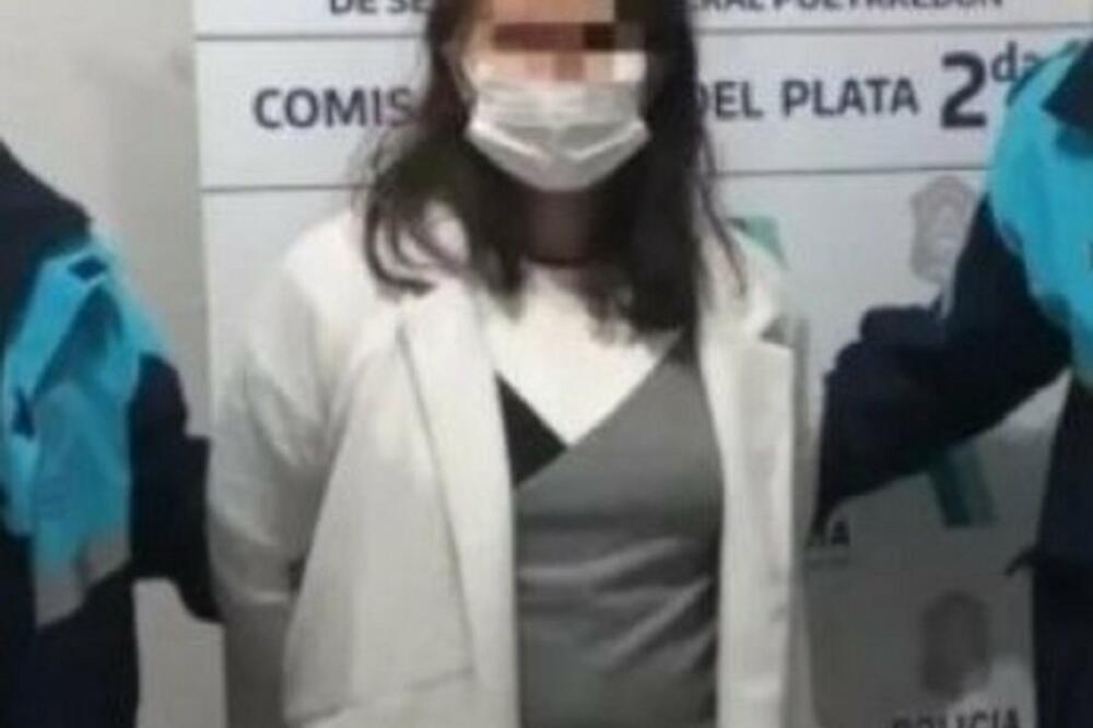 POZVALA JE POLICIJU I REKLA DA JE MENTALNO OBOLELA: Došli su i zatekli JEZIV prizor, HOROR!