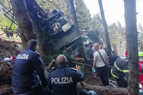 U ITALIJI SLETEO SA PUTA AUTOBUS: Bio je pun UKRAJINACA