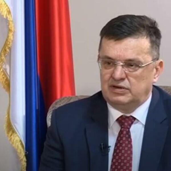 ZORAN TEGELTIJA NAJAVIO: Građani BiH će uskoro dobiti KOVID PASOŠE!