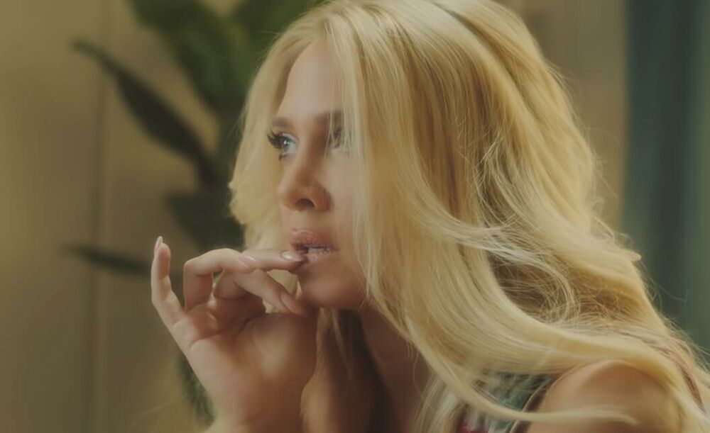 Milica Todorović, Zabava, Estrada, Pesma, Pevačica