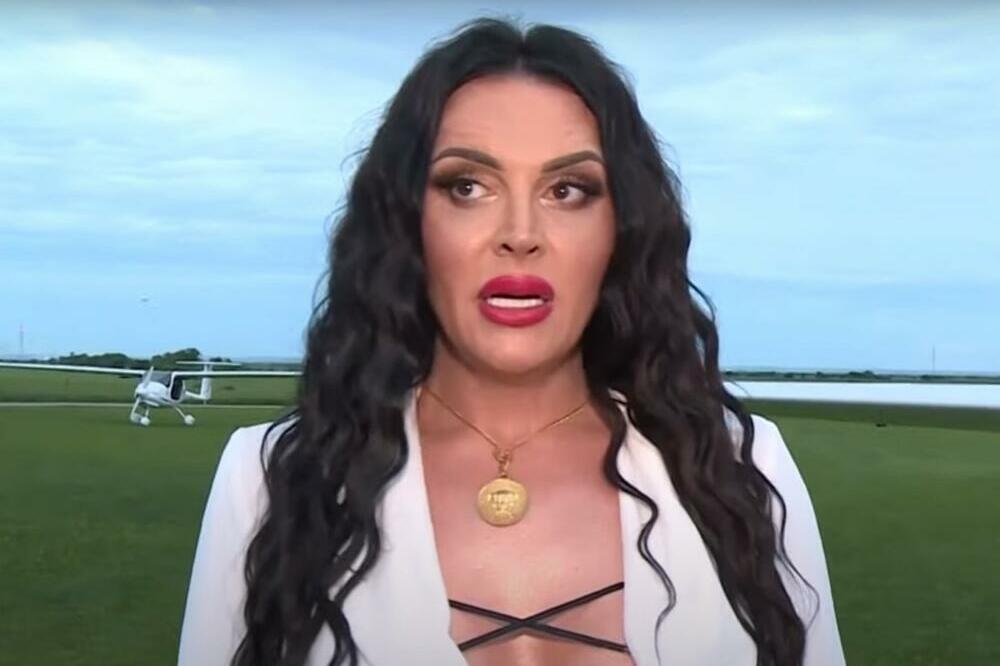 ŠOK! PEVAČICA KOJA SE JAVNO DEKLARISALA KAO PROSTITUTKA IMA DVOJE DECE: Prvi put priznala u kakvom su odnosu!