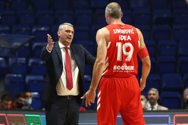 SIMONOVIĆ NEZGODNO DOSKOČIO: Zbog bola u levom skočnom zglobu izašao iz igre