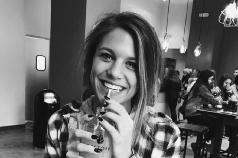 TRAGEDIJA, UDAVILA SE PRELEPA MLADA FUDBALERKA: Imala je samo 21 godinu!