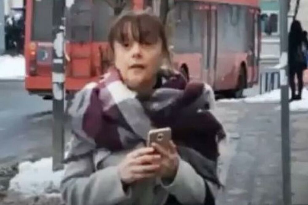 Lepi Mića, Žena, Porodica