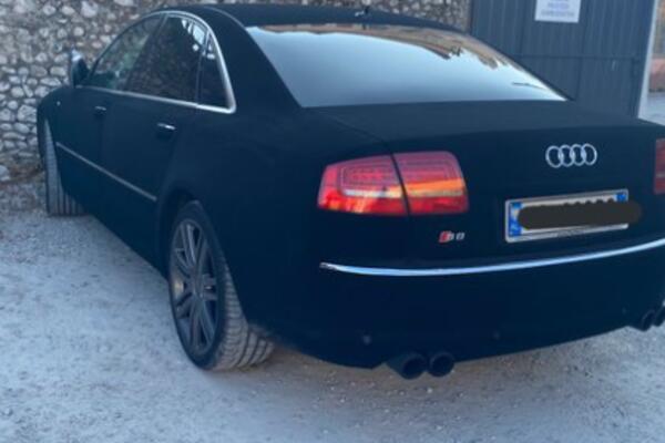 MA ŠTA JE BRE OVO, NEMOGUĆE: Plišani Audi zapalio Balkan, pogodite iz koje zemlje dolazi (FOTO)