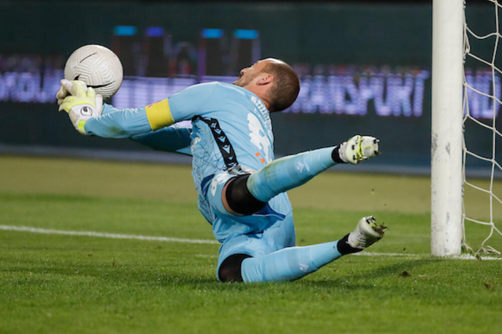 ZVEZDA JEDVA PREŽIVELA: Borjan ponovo heroj, Napredak bio blizu senzacije! (VIDEO)