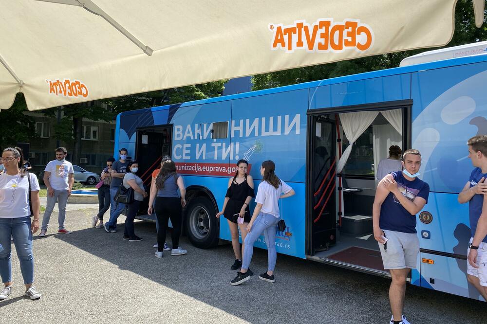 AUTOBUS ZA VAKCINACIJU U SUBOTU ĆE BITI POSTAVLJEN U TRŽNOM CENTRU BIG RAKOVICA: Nije potrebno zakazivanje!