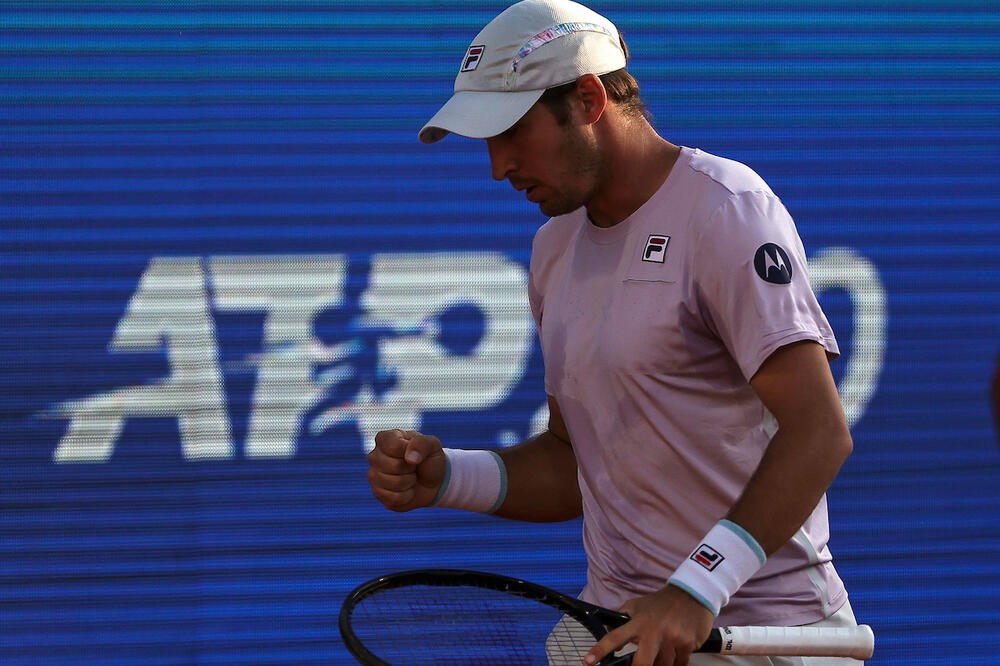 LAJOVIĆ U ČETVRTFINALU BEOGRADA! Sledeća prepreka Slovak Martin