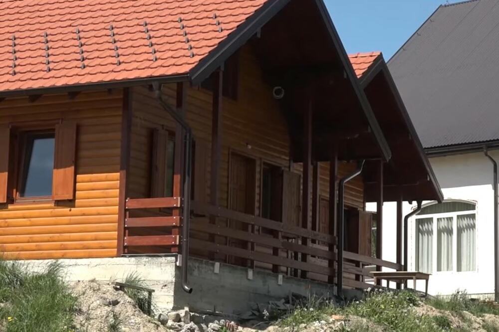 MAJKE, SPREMAJTE ĆERKE ZA BRAK: Devojke iz Beograda lete u jedno selo kako bi se udale, ima nešto neopisivo (VIDEO)