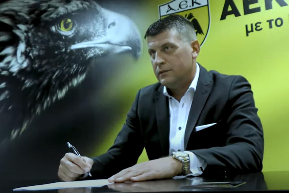 MILOJEVIĆ PREDSTAVLJEN U ATINI: Zvanično je preuzeo AEK (FOTO)
