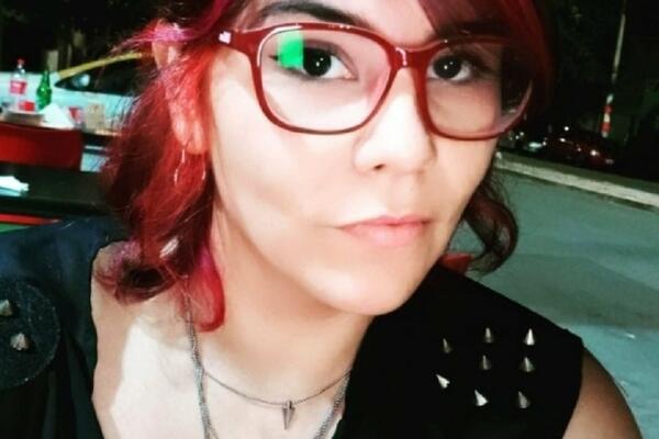 U TRENUCIMA KAD SE BORILA ZA ŽIVOT STIZALE JOJ UŽASNE PORUKE: Kad su izašle na videlo izazvale NEMIR meštana (FOTO)