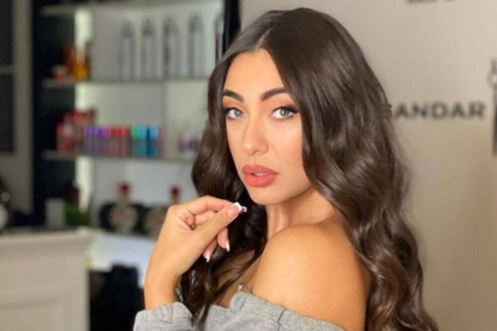 BIZARNI OGLAS! BRIJAČ Sanje Vučić se prodaje po NEVEROVATNOJ CENI: Da li je moguće da će OVO neko da KUPI?!