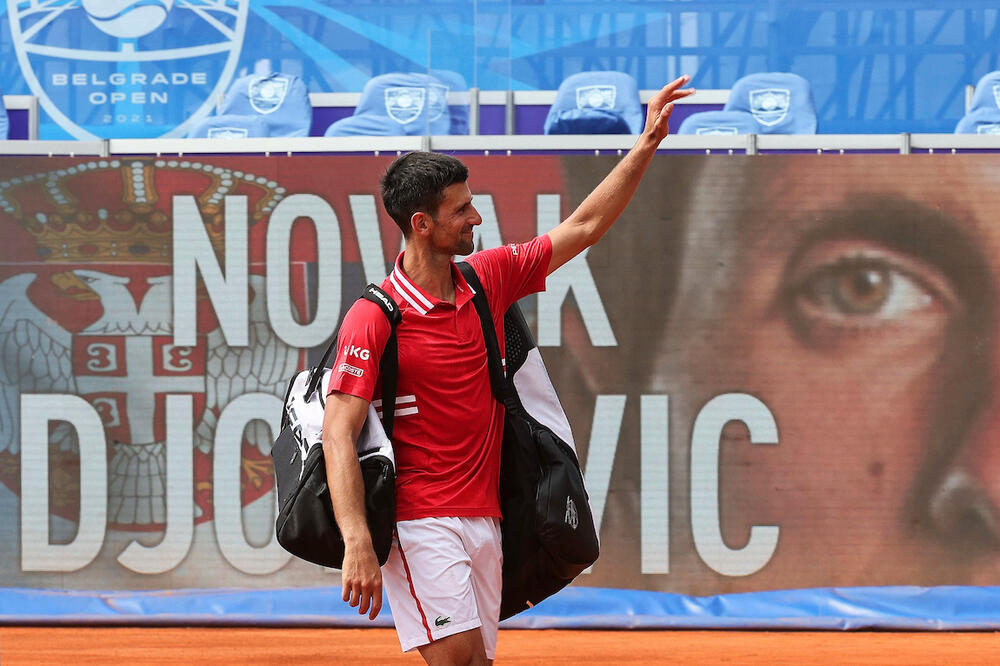 NOVAK ĐOKOVIĆ ZADOVOLJAN IGROM I PUBLIKOM: "Dobio sam dodatni motiv i zaigrao možda i najbolji meč ove godine"!