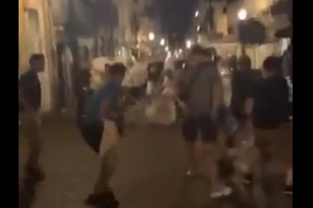 ENGLEZI NE MOGU BEZ INCIDENATA: Ceo Porto u šoku zbog dešavnja u centru grada! (VIDEO)