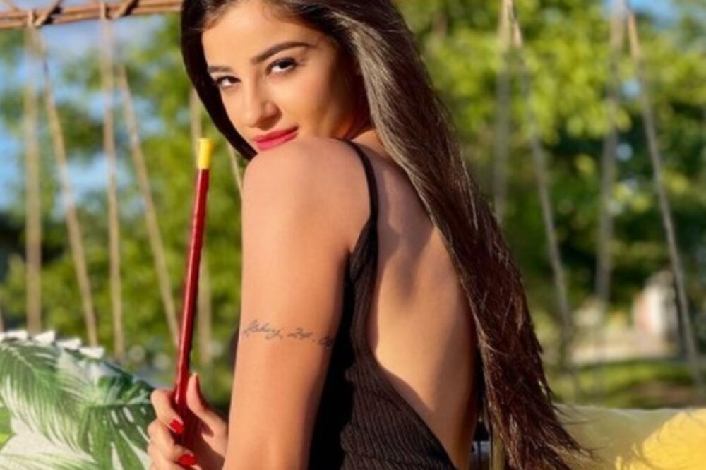 OZNOJENA I BEZ ŠMINKE! Marina Gagić posle Darka cveta, posvetila se sebi: BACILA SE NA OPASAN SPORT!