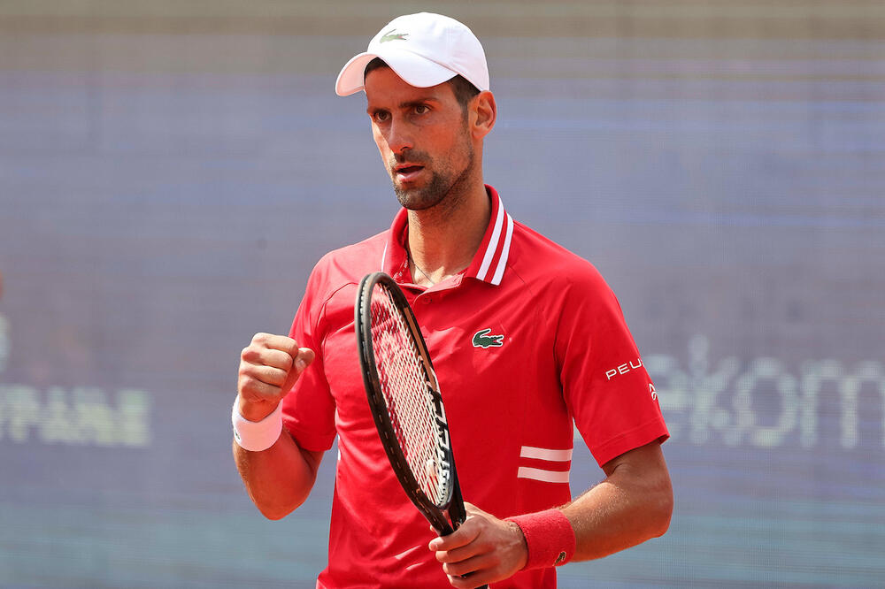 NOVAK JE POKORIO BEOGRAD: Slovak je pružio žestok otpor, ali Đoković je bio fantastičan (6:4, 6:3)!
