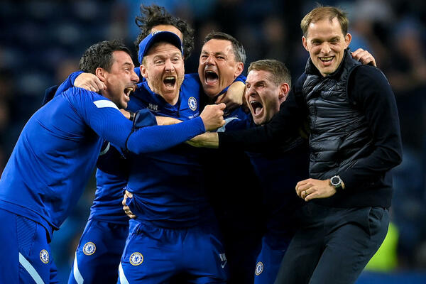 ČELSI IGRA SJAJAN FUDBAL: "Plavci" počistili Totenhem 3:0!