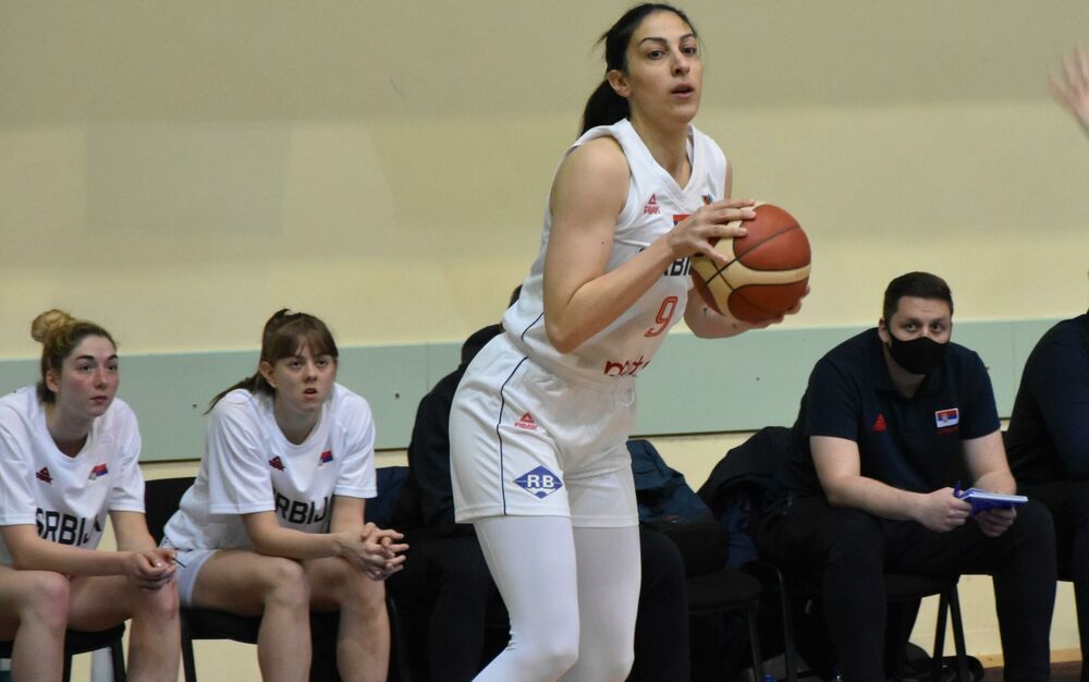 Ženska košarkaška reprezentacija Srbije, Jelena Bruks