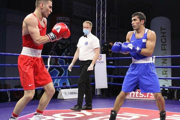 BOKSERI ZVEZDE JAČI OD SLOVENACA: Spektakukarne borbe u Beogradu u ringu NA OTVORENOM!