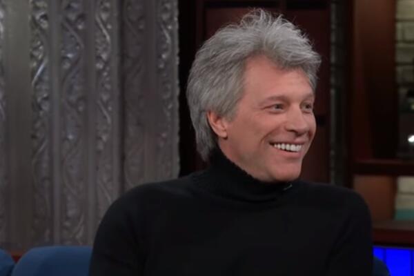 ŽENE SU LUDELE ZA ROKEROM, BIO JE MEGA POPULARAN! Odlučio je da pomogne GLADNIMA, njegovo delo je za DIVLJENJE