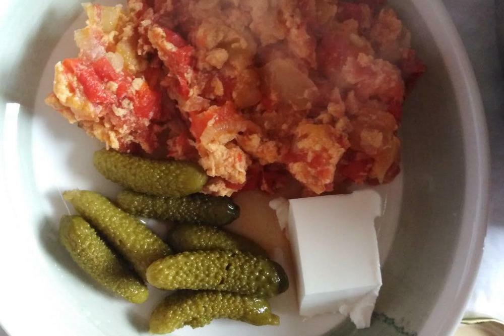 SRBI OBOŽAVAJU OVAJ ZDRAV DORUČAK KOJI UOPŠTE NE GOJI, A NAJEDETE SE: Preporodiće vas! (VIDEO)