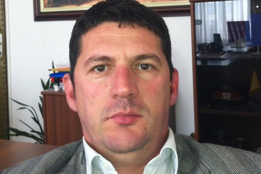 OTKRIVEN UZROK SMRTI ELEZOVIĆA! Policija na osnovu lokacije ulazne rane misli da zna šta se desilo