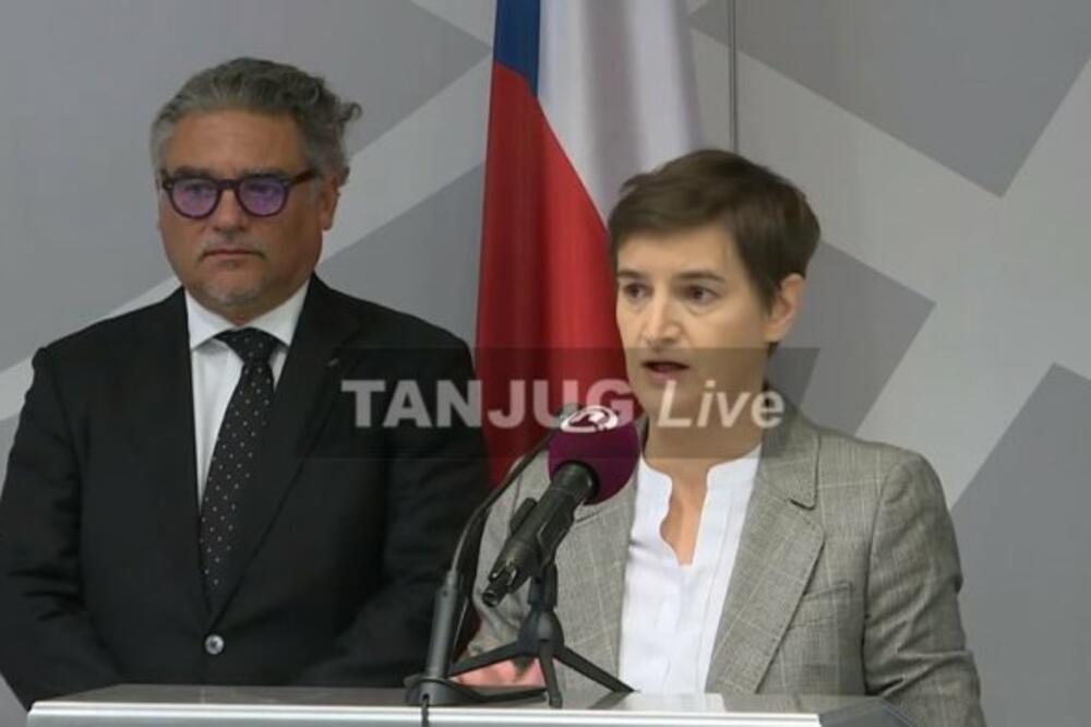 OVU VELIKODUŠNOST NIKADA NEĆEMO ZABORAVITI: Srbija donirala Republici Češkoj 100.000 Fajzer vakcina! (VIDEO)