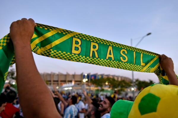 MOMAK IZ BANGLADEŠA POKUŠAO SAMOUBISTVO ZBOG PORAZA BRAZILA: Popio otrov, jedva ga spasili - BIZARNO!