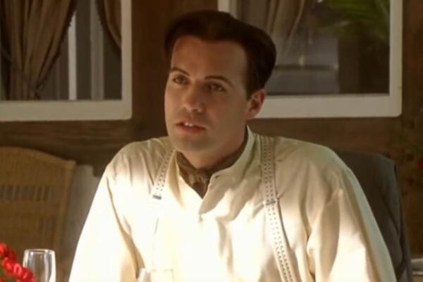 BIO JE GLAVNI NEGATIVAC ''TITANIKA'', ŽENE SU UZDISALE ZA NJIM: Obožavateljke je ŠOKIRAO slikama, evo GDE je danas!