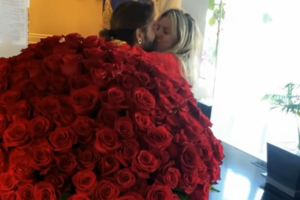 NAJPOZNATIJI NEMAČKI SUPERMODEL HAJDI KLUM UDALA SE ZA KLINCA! Muž joj je POZNATA FACA, ali je MNOGO MLAĐI!