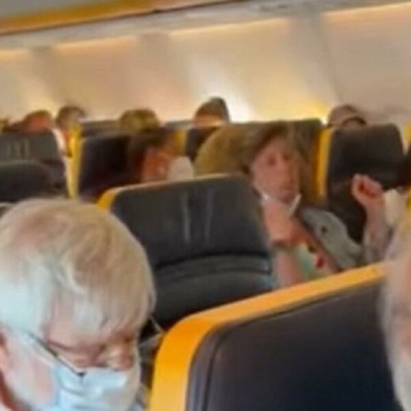 MORBIDNA SCENA NA LETU ZA ZADAR: Avionom kružile STRAVIČNE FOTOGRAFIJE, uznemirujuće!