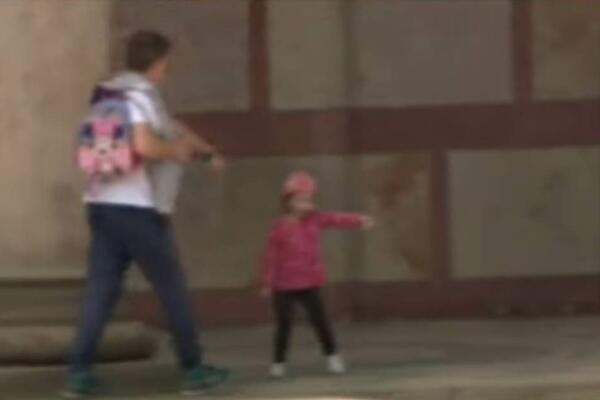 PROMENE U NOVOM ZAKONU O FIZIČKOM KAŽNJAVANJU DETETA: Roditelji, JEDNU granicu ne smete preći!